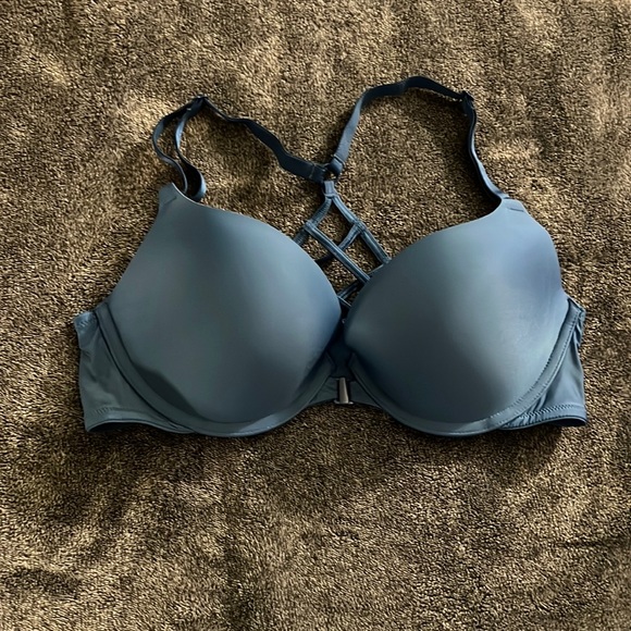 Victoria’s Secret Bra - Picture 1 of 4